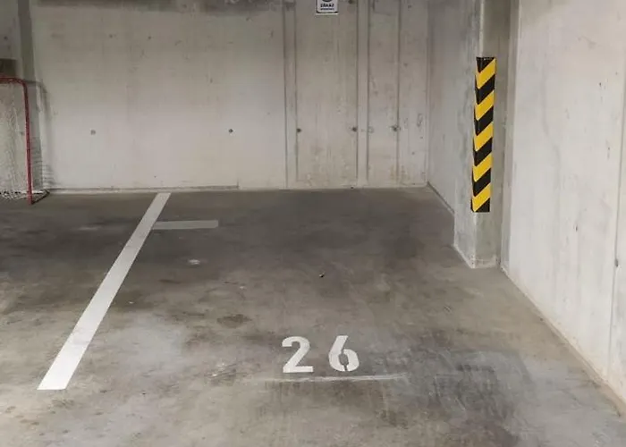 Apartmán New With Free Garage Parking Near The Airport