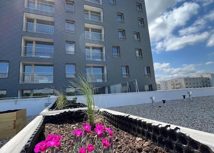 New With Free Garage Parking Near The Airport Apartmán Bratislava