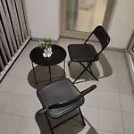 New With Free Garage Parking Near The Airport