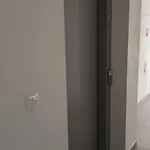 New With Free Garage Parking Near The Airport דירה *