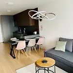 New With Free Garage Parking Near The Airport ברטיסלאבה